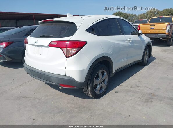 3CZRU5H36JM715767 2018 HONDA HR-V White 