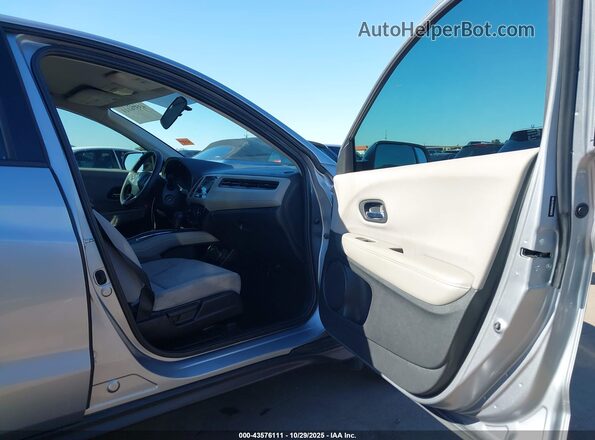 3CZRU5H38JG701464 2018 HONDA HR-V Silver 