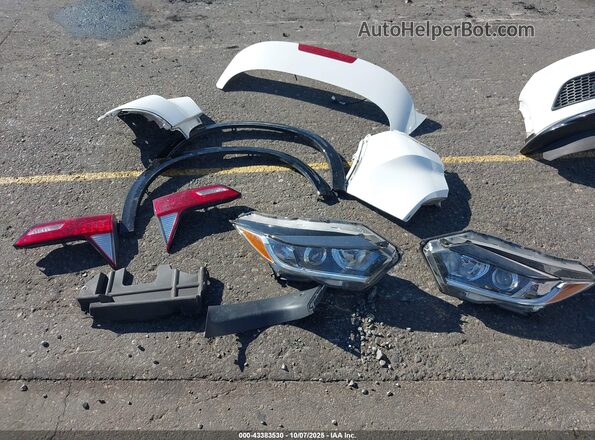 3CZRU6H10MM723355 2021 HONDA HR-V White Instrument cluster view