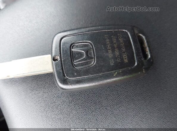 3CZRU6H19NM754931 2022 HONDA HR-V Red Widok deski rozdzielczej