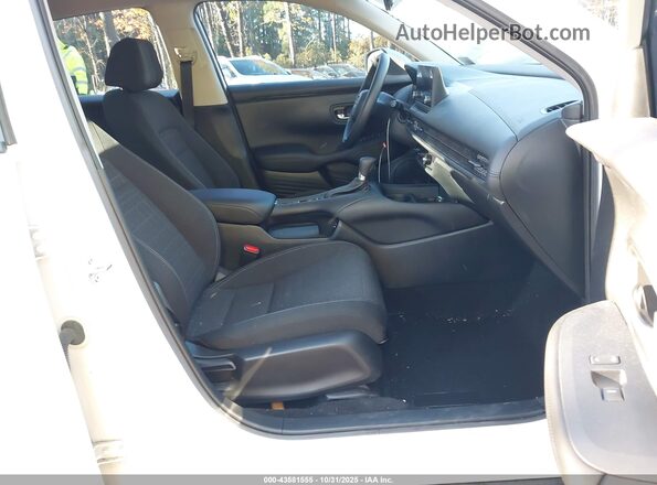 3CZRZ1H38RM703335 2024 HONDA HR-V Белый Вид салона спереди