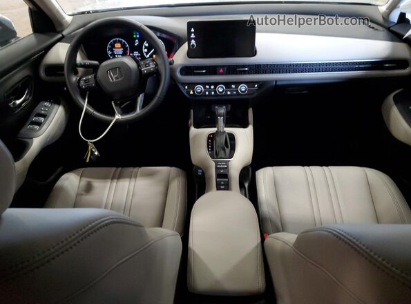 3CZRZ2H77TM703004 2026 HONDA HR-V Серебряный Вид панели приборов