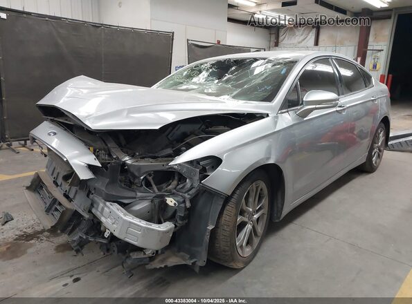3FA6P0CD4LR138834 2020 FORD FUSION Silver Przód lewy