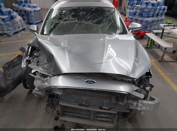 3FA6P0CD4LR138834 2020 FORD FUSION Silver Widok z przodu