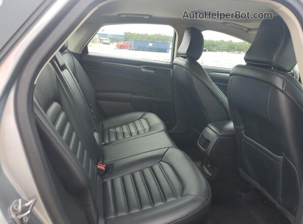 3FA6P0CD7LR118304 2020 FORD FUSION Silver Widok tylnych siedzeń