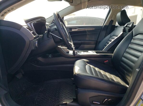 3FA6P0CDXLR131046 2020 FORD FUSION Silver Вид салону спереду