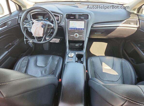 3FA6P0D97LR173622 2020 FORD FUSION White Vista del salpicadero