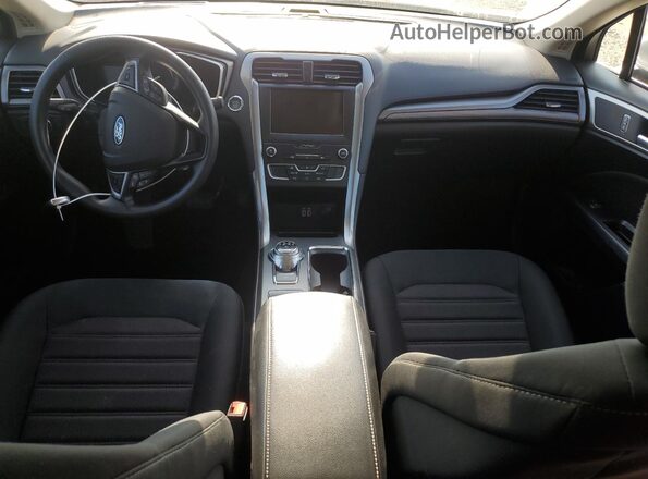 3FA6P0HD0LR219063 2020 FORD FUSION Silver Widok deski rozdzielczej