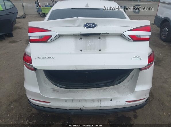 3FA6P0HD3LR181280 2020 FORD FUSION Белый Вид спереди