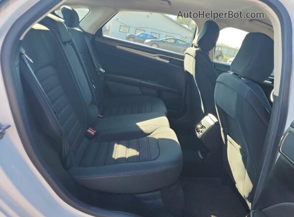 3FA6P0HD8LR261173 2020 FORD FUSION Белый Вид задних сидений