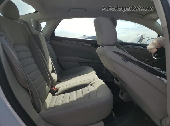 3FA6P0HD9LR255298 2020 FORD FUSION White Widok tylnych siedzeń
