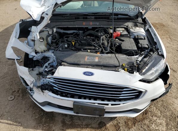 3FA6P0HD9LR255298 2020 FORD FUSION White Widok wnętrza z tyłu