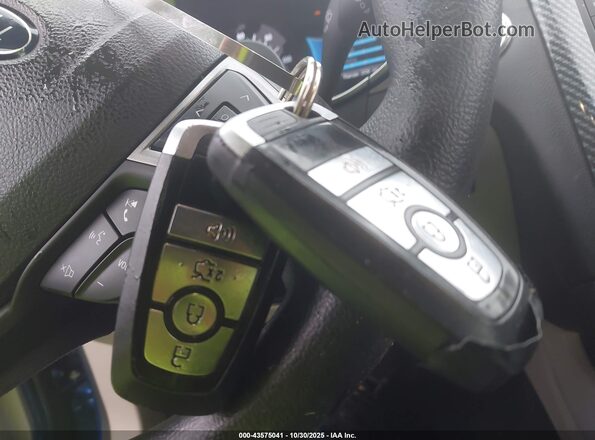 3FA6P0LU1HR400686 2017 FORD FUSION HYBRID Blue Widok deski rozdzielczej