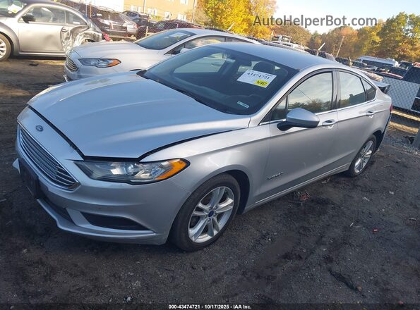 3FA6P0LU1JR132437 2018 FORD FUSION HYBRID Silver Przód lewy