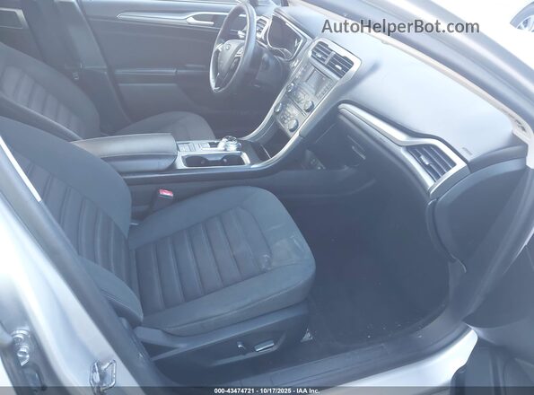 3FA6P0LU1JR132437 2018 FORD FUSION HYBRID Silver Widok wnętrza z przodu