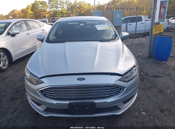 3FA6P0LU1JR132437 2018 FORD FUSION HYBRID Silver Widok wnętrza z tyłu