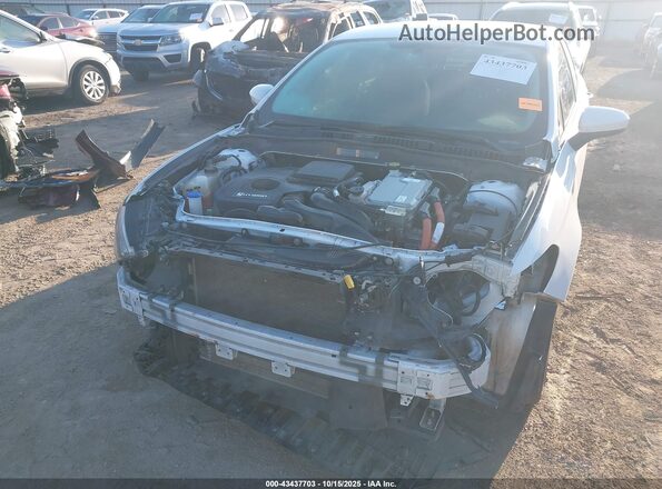 3FA6P0LU1JR195229 2018 FORD FUSION HYBRID White Front view