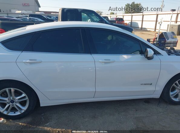 3FA6P0LU1JR195229 2018 FORD FUSION HYBRID White 360 interior view