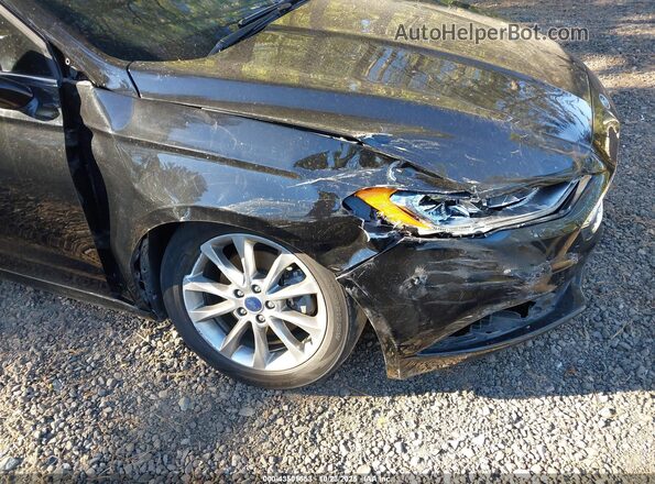 3FA6P0LU3HR319477 2017 FORD FUSION HYBRID Black Widok z przodu