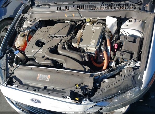 3FA6P0LU4JR103109 2018 FORD FUSION HYBRID White Հետևի տեսք