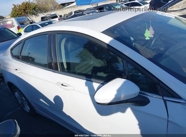 3FA6P0LU4JR103109 2018 FORD FUSION HYBRID White Սալոնի 360 աստիճան տեսք