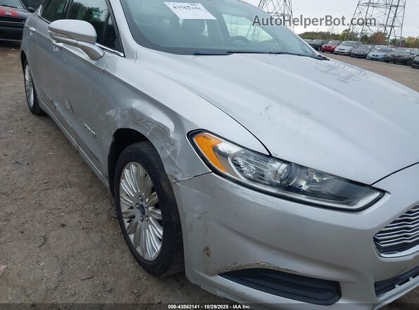 3FA6P0LU7GR406135 2016 FORD FUSION HYBRID Silver Widok z przodu