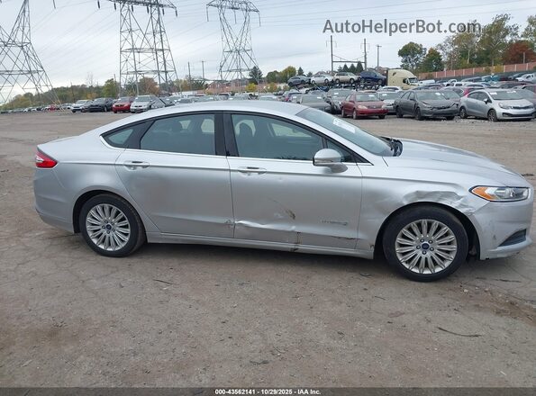 3FA6P0LU7GR406135 2016 FORD FUSION HYBRID Silver Widok wnętrza 360 stopni