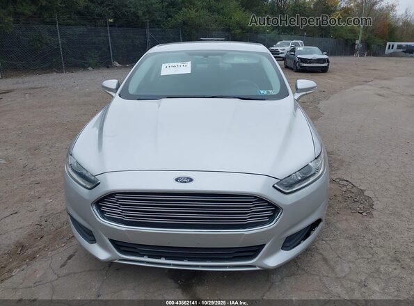 3FA6P0LU7GR406135 2016 FORD FUSION HYBRID Silver Widok wnętrza z tyłu