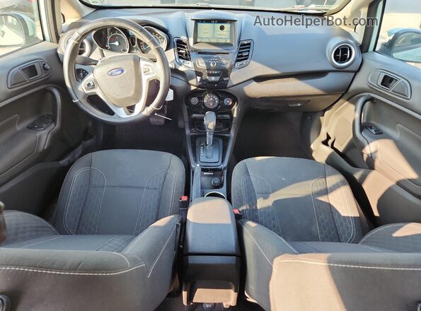 3FADP4EJ3HM149801 2017 FORD FIESTA Turquoise Vista del salpicadero