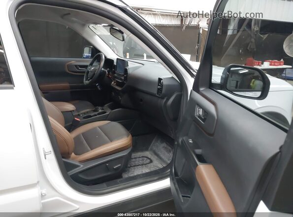 3FMCR9D93PRD08320 2023 FORD BRONCO SPORT White წინა სალონის ხედი