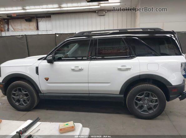 3FMCR9D93PRD08320 2023 FORD BRONCO SPORT White სალონის 360-გრადუსიანი ხედი