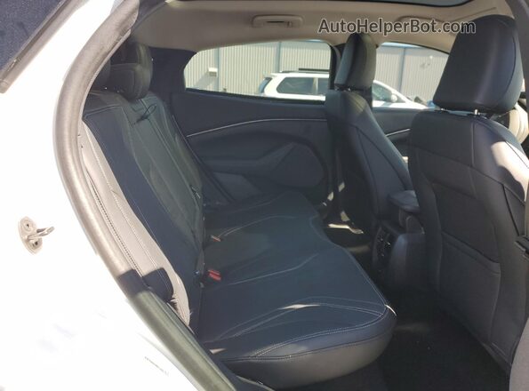 3FMTK3R4XRMA14282 2024 FORD MUSTANG MACH-E PREMI White Rear seats view