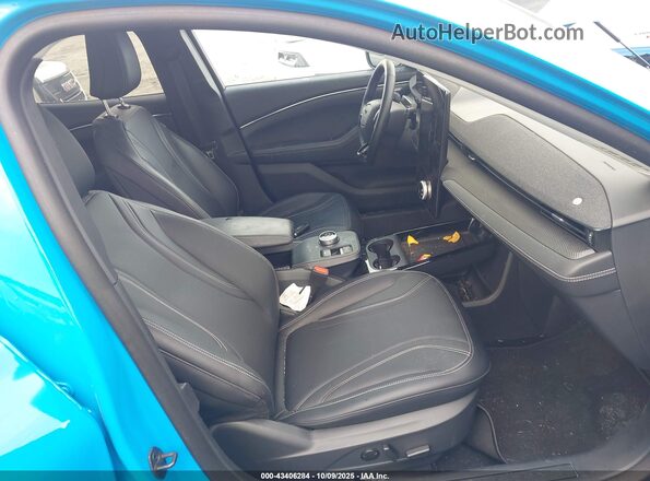 3FMTK3R70RMA52792 2024 FORD MUSTANG MACH-E PREMI Blue Vista interior de 360 grados