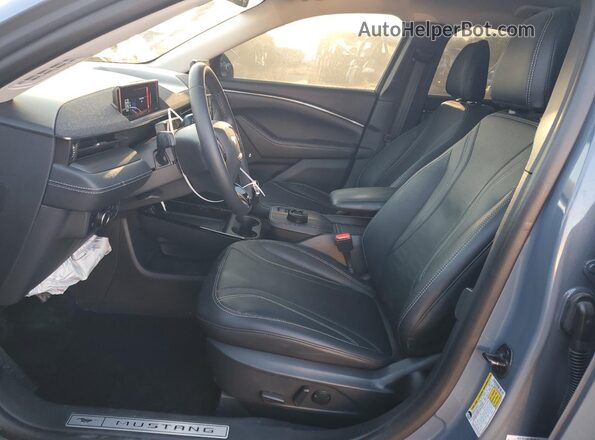 3FMTK3RM2PMA03905 2023 FORD MUSTANG MACH-E PREMI Gray Widok wnętrza z przodu