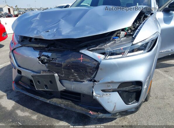 3FMTK4SE7NMA12475 2022 FORD MUSTANG MACH-E Light Blue Widok z przodu