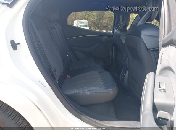 3FMTK4SX0PMA44754 2023 FORD MUSTANG MACH-E White Widok naklejki z numerem VIN
