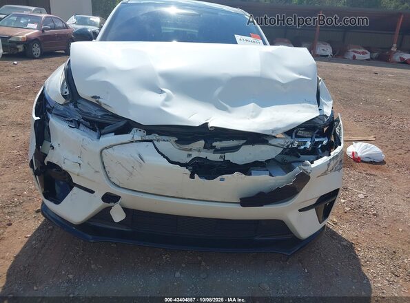 3FMTK4SX0PMA44754 2023 FORD MUSTANG MACH-E White Widok z przodu