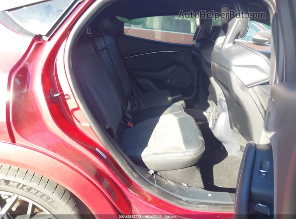 3FMTK4SXXMME02275 2021 FORD MUSTANG MACH-E Red Vista de los asientos traseros