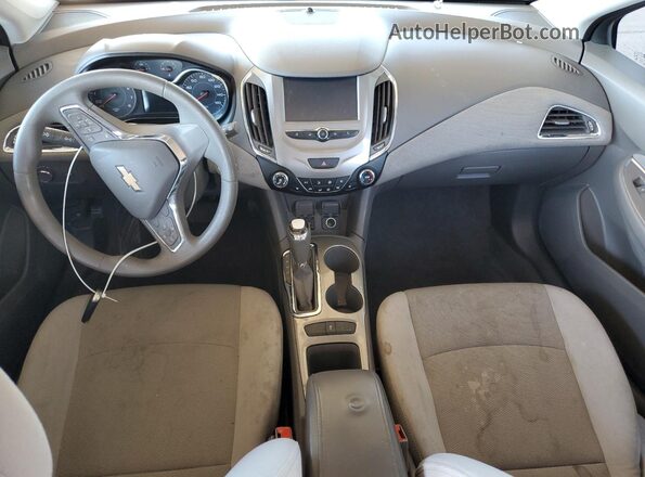 3G1BE6SM7HS586268 2017 CHEVROLET CRUZE Silver 