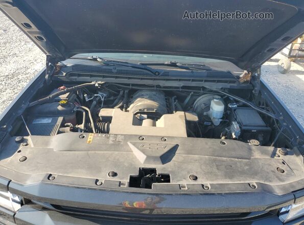 3GCUKREC1JG577006 2018 CHEVROLET SILVERADO Charcoal Rear interior view