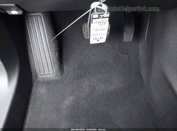 3GKALMEV3NL247499 2022 GMC TERRAIN Черный Вид панели приборов