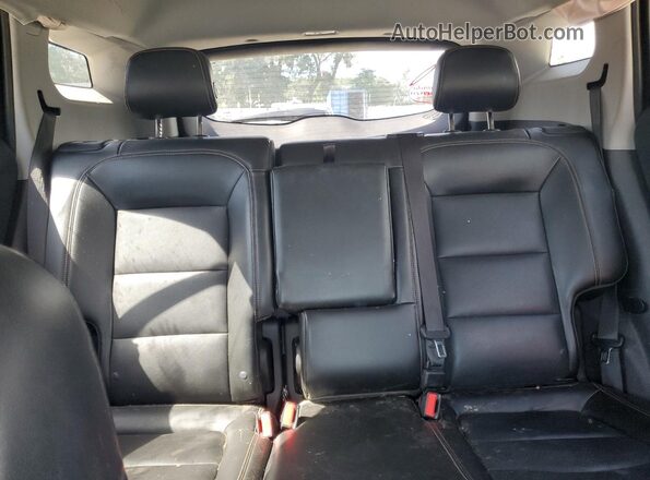 3GKALPEV9LL117063 2020 GMC TERRAIN Gray Widok tylnych siedzeń