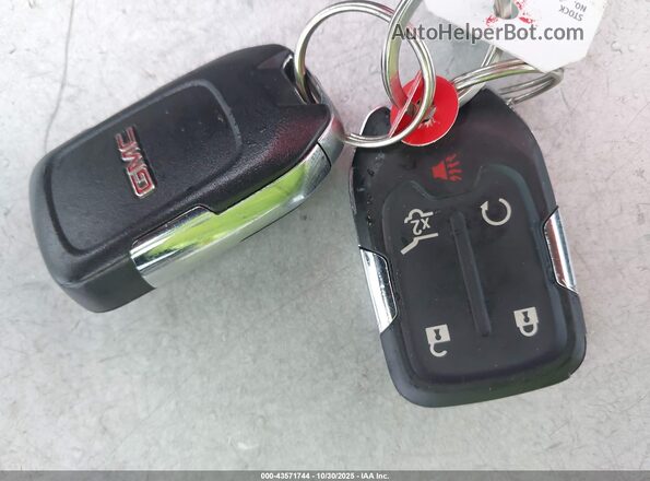 3GKALTEV1LL270416 2020 GMC TERRAIN Серый Вид панели приборов