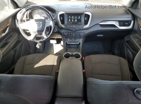 3GKALTEX6KL140020 2019 GMC TERRAIN Silver Widok deski rozdzielczej