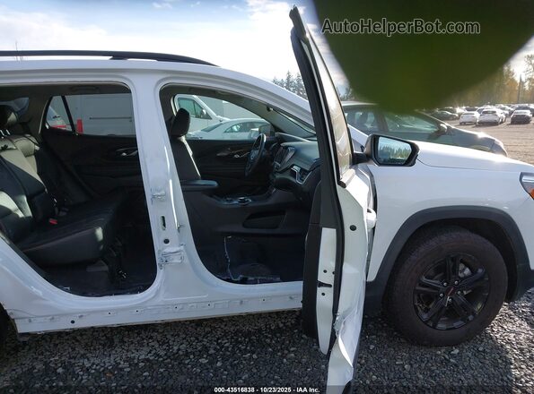 3GKALYEGXPL252677 2023 GMC TERRAIN Белый Вид салона спереди