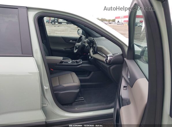3GNAXHEGXTL179957 2026 CHEVROLET EQUINOX Green Սալոնի դիմացի տեսք