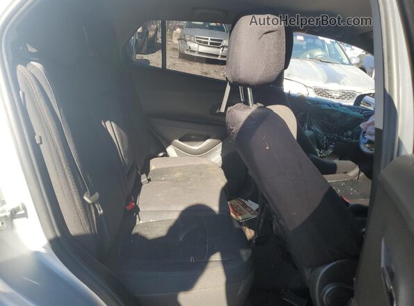 3GNCJKSB2HL249720 2017 CHEVROLET TRAX Silver 