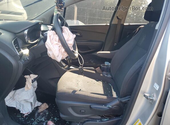3GNCJKSB2HL249720 2017 CHEVROLET TRAX Silver 