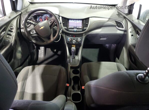 3GNCJKSB2LL341158 2020 CHEVROLET TRAX Gray Widok deski rozdzielczej