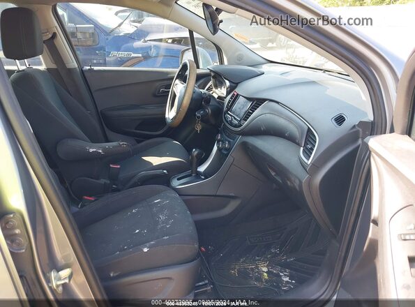 3GNCJKSB6LL146616 2020 CHEVROLET TRAX Gray წინა სალონის ხედი